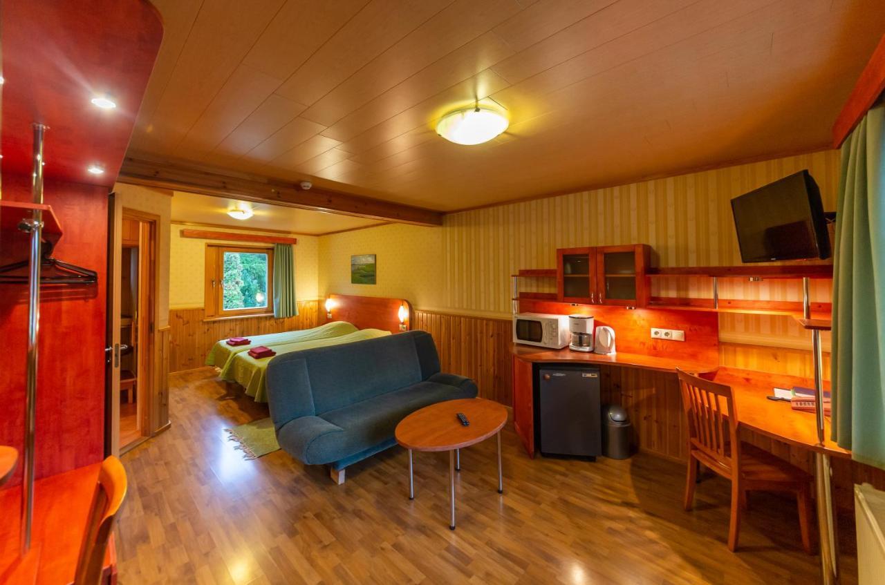 Padu Hotell Kärdla Zimmer foto